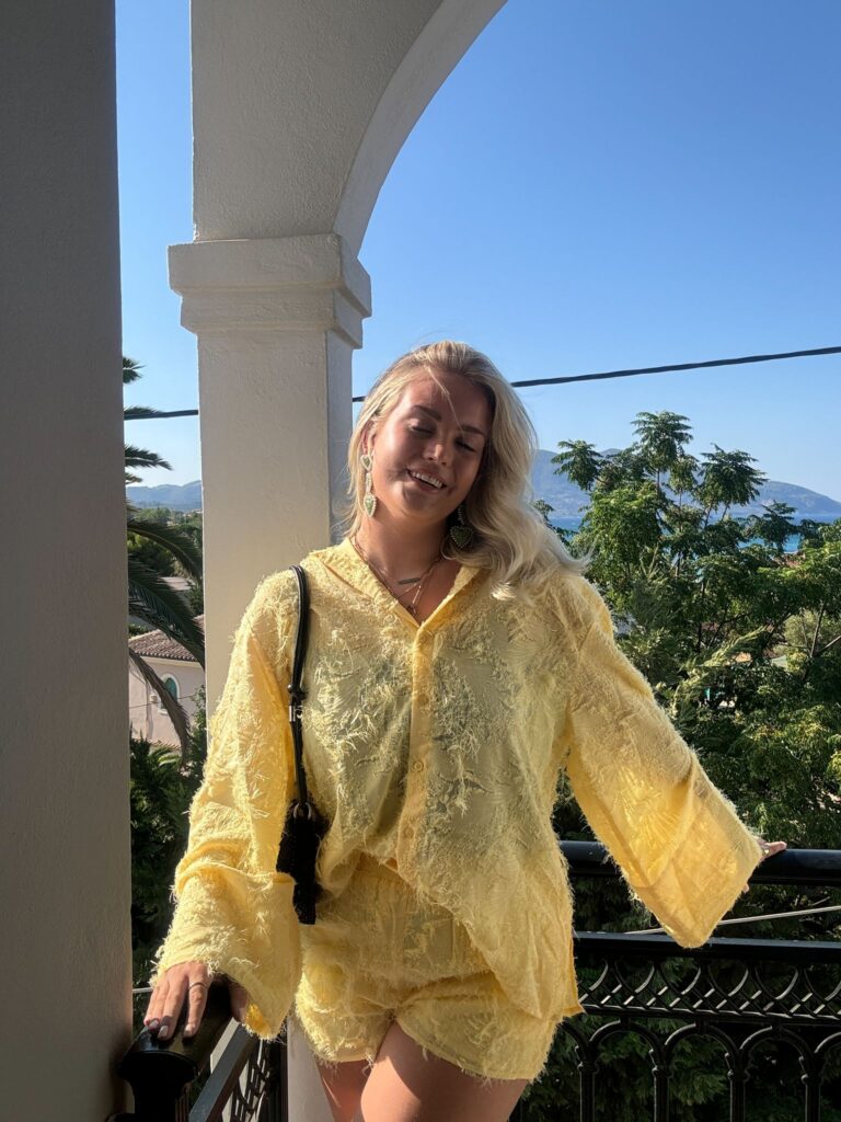 PHOTO-2025-10-22-22-01-56